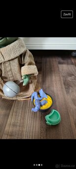 Interaktivní hračka baby Yoda Star Wars - 3
