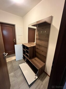 Předsíňová stěna - 3