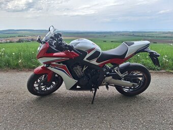 Honda CBR650f - 3