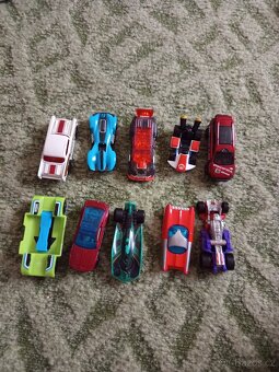 Auta hotwheels - 3