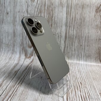 iPhone 15 Pro 128GB, nature, 100% baterie,vada na displayi - 3