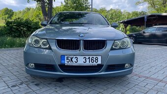 BMW e90 318d - 3