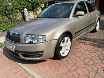 Škoda Superb 1.8i 110kW NOVÁ STK - 3