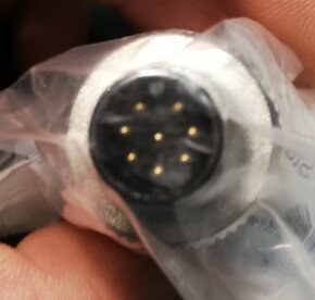 Konektory M12 8pin M - 3