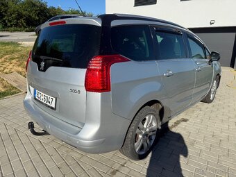 Peugeot 5008 2.0 HDI 110kw  8/2010 - 3