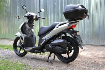 Suzuki Sixteen 150i - 3