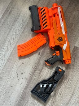 NERF elite - 3