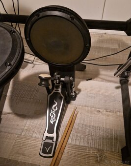 Prodam elektronické bicí Medeli DD 505 (D) - 3