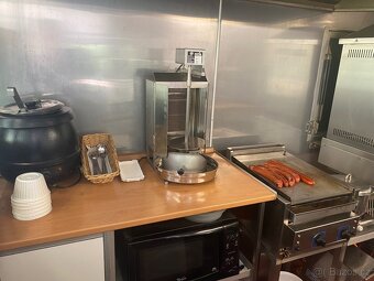 Prodám elektrický gril na gyros/kebab - 1 hořák, max 5kg - 3