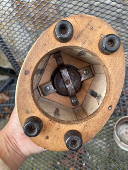 Starý mlýnek na kávu - 3