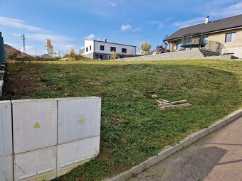 PRODÁM stavební pozemek o výměře 867 Dobšice u Znojma - 3