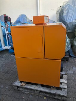Prodám  kotel na olej  17 - 28  Kw - 3