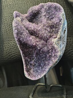 Ametyst na stojánku - 3