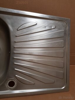 nerez kuchyňský dřez 755x480 PYRAMIS p.c.1500 Kč - 3