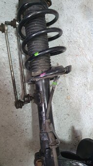 Ford Kuga MK1 tlumic - 3