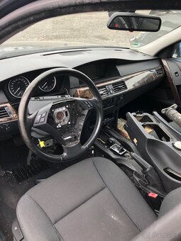 BMW E60 525i - 3