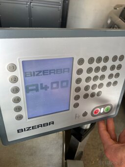 Automatický nářezový stroj Bizerba A400 - 3