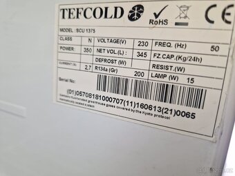 Prosklená lednice Tefcold - 3