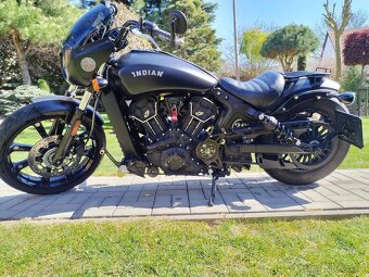 Indian scout bobber rogue - 3