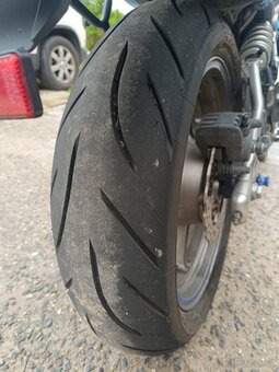 Kawasaki ER6F - 3