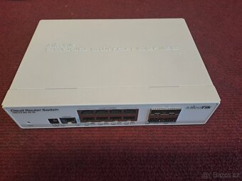 Switch MikroTik CRS112-8P-4S-IN - 3