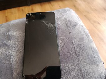 Samsung m12  na nahradní dily - 3