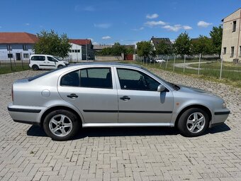 Škoda Octávia - 3