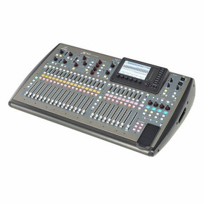 Behringer X32 - 3