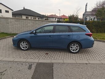 Toyota Auris TS 1,8 hybrid - 3