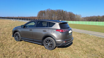 Toyota RAV 4 2.0 benzín,aut.,4x4 - 3