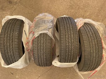 Prodám letní pneu BRIDGESTONE 215/60 R17 - DUSTER - 3