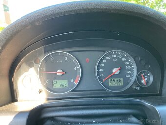Ford Mondeo rok 2005 2.0 96kw automat - 3