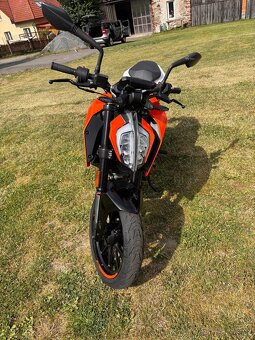KTM Duke 125, rok 2020, najeto 15900 km, 11 KW - 3