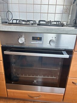 Kuchyňská linka včetně spotřebičů - 3