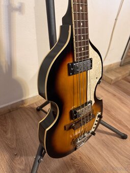 Baskytara Cherrystone (kopie Höfner 500/1) - 3