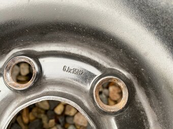 LETNÍ KOLA 15" 5x100 KONCERN VW - 3
