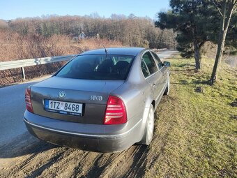 Škoda Superb 2.8 rok 2005 - 3
