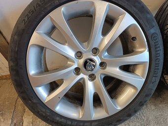225/45/17 Škoda original - 3