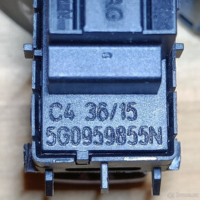 VW spínač stahování okna 5G0959855N - 3