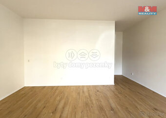 Prodej bytu 1+kk, 29 m², Praha, ul. Vysočanské náměstí - 3