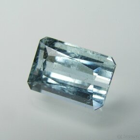 Akvamarín přírodní - 1,90 ct. - 3