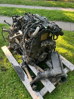 Motor z citroena c4 2006, 66kw 1.6 tdi, 260 000 km najeto - 3