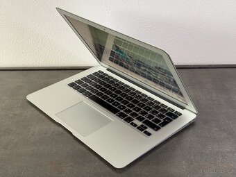 MacBook Air 13" 2011 i7 / 4GB / 256GB - DPH - 3