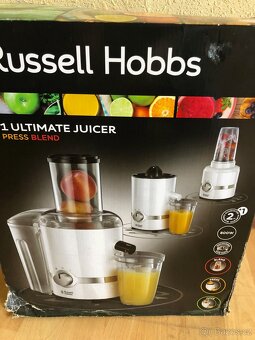 Odšťavňovač RUSSELL HOBBS Ultimate 3v1 - 3