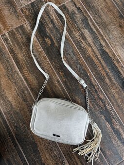 Stříbrná kabelka Aldo - 3