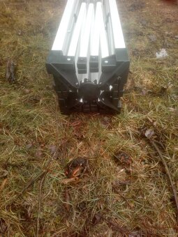 ROZKLÁDACÍ STÁNEK - 3