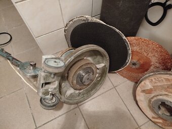 Podlaharská bruska - 3