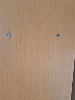 Billy knihovna IKEA s prosklenými dveřmi - 3