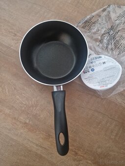 Nová hliníková pánev Ernesto průměr 18 cm - 3
