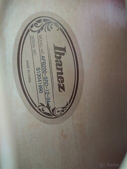 Prodám semiakustickou baskytaru Ibanez - 3